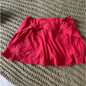 Lulelemon Pink pleated skirt